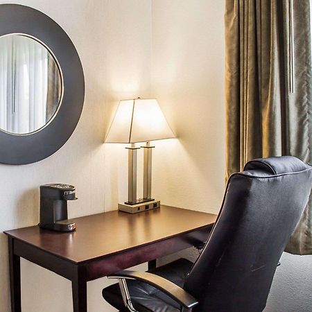 Quality Inn & Suites Sturgeon Bay Ngoại thất bức ảnh