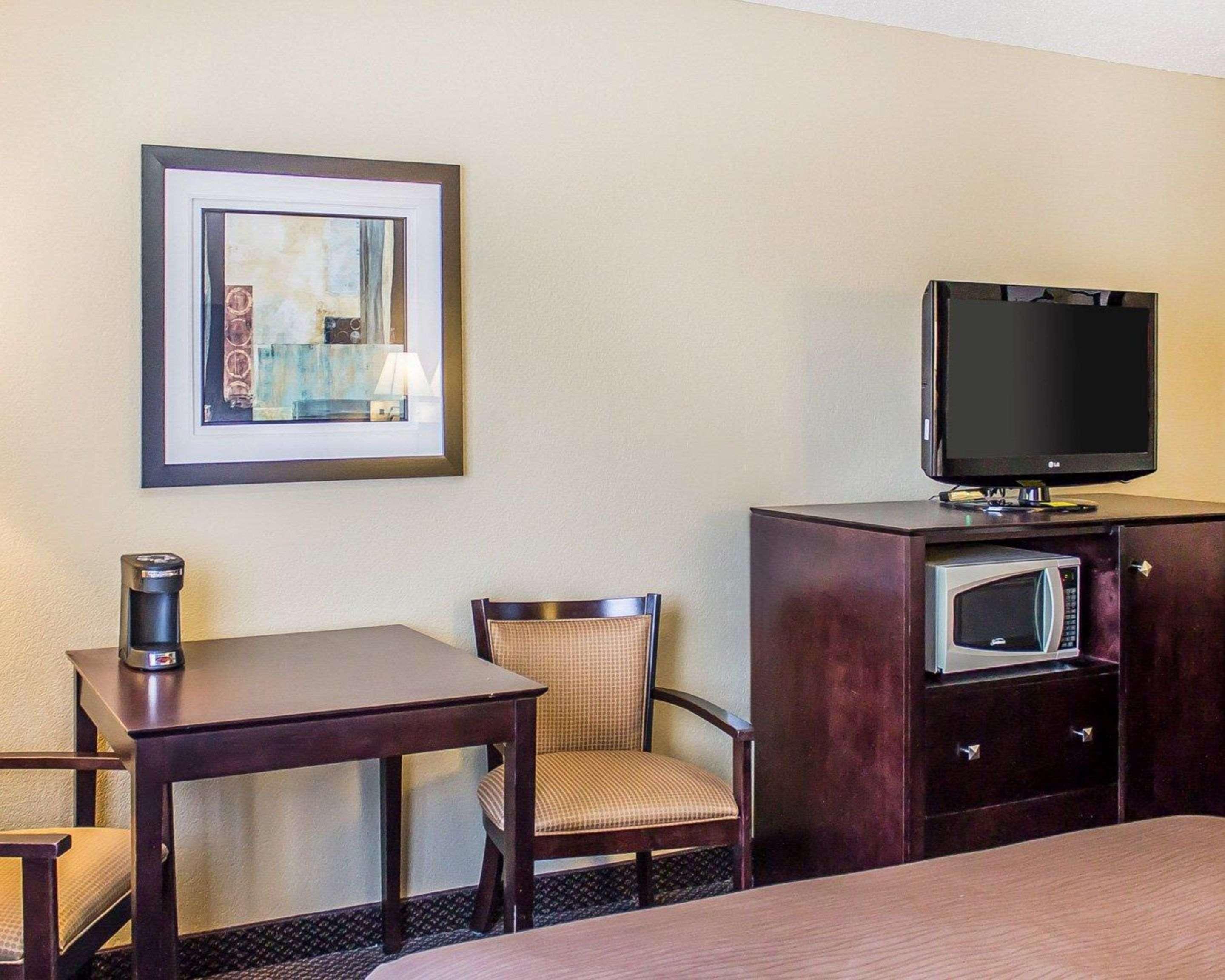 Quality Inn & Suites Sturgeon Bay Ngoại thất bức ảnh