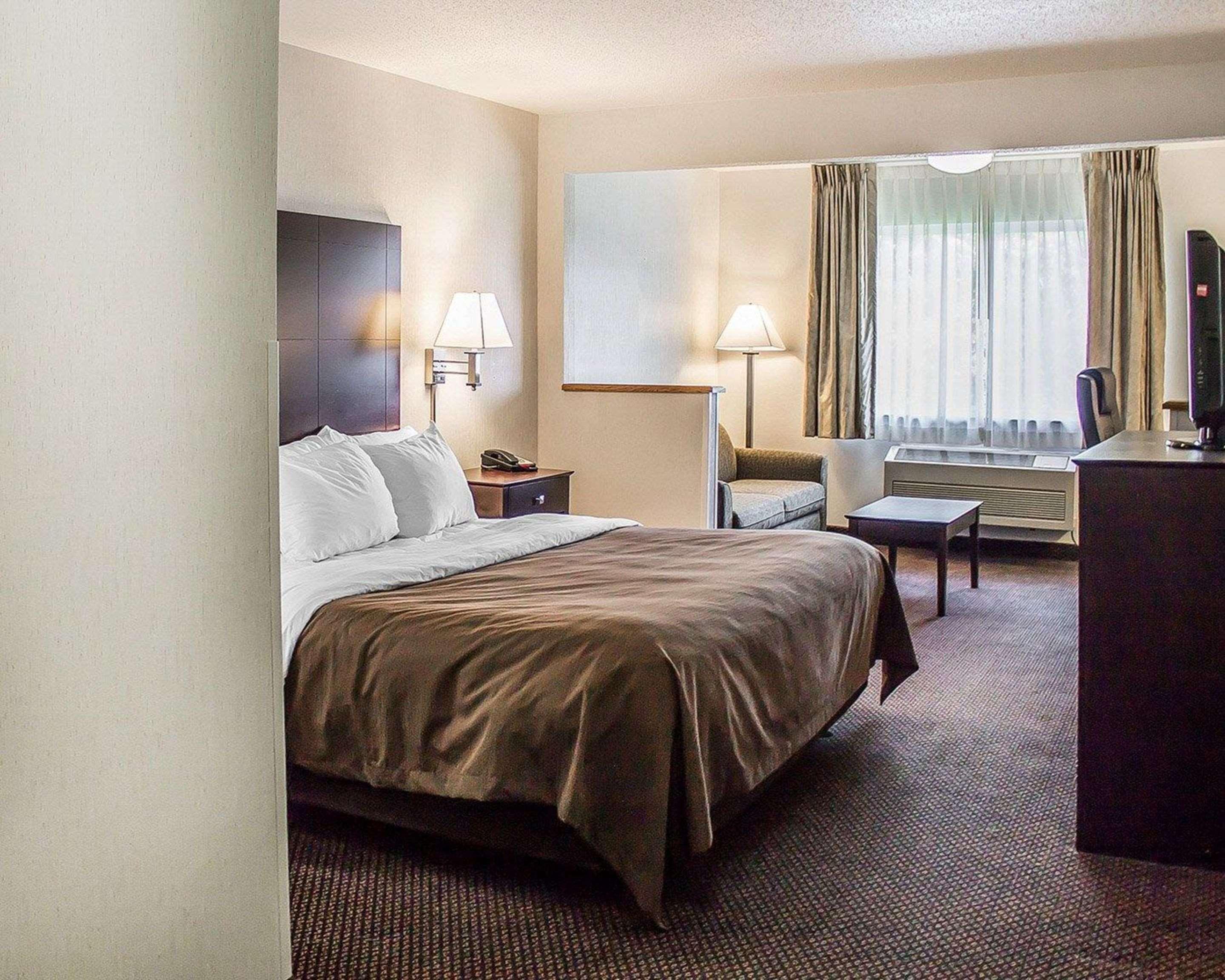 Quality Inn & Suites Sturgeon Bay Ngoại thất bức ảnh