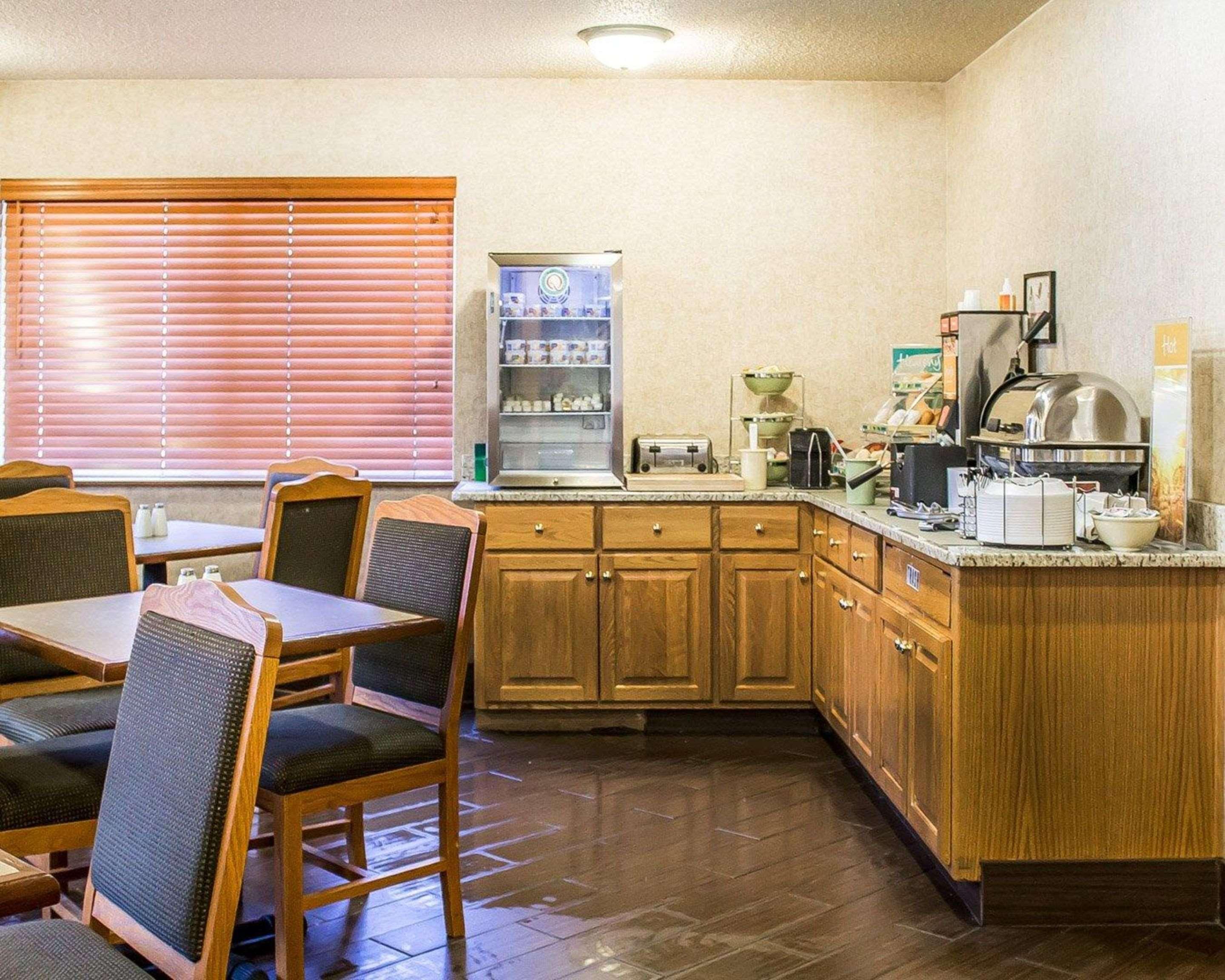 Quality Inn & Suites Sturgeon Bay Ngoại thất bức ảnh