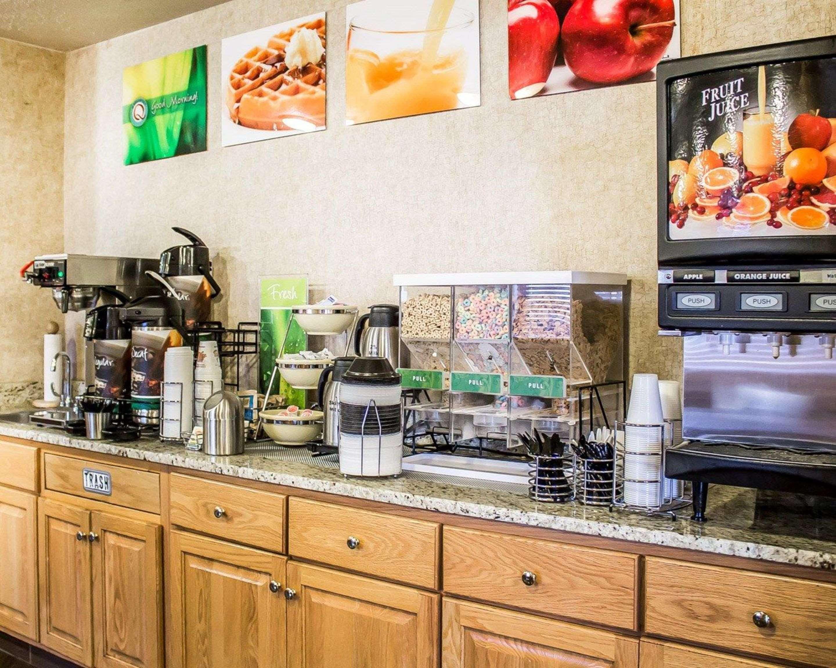 Quality Inn & Suites Sturgeon Bay Ngoại thất bức ảnh